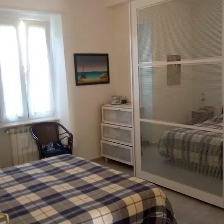 Pignatari 100 Mt Dal Mare Anzio